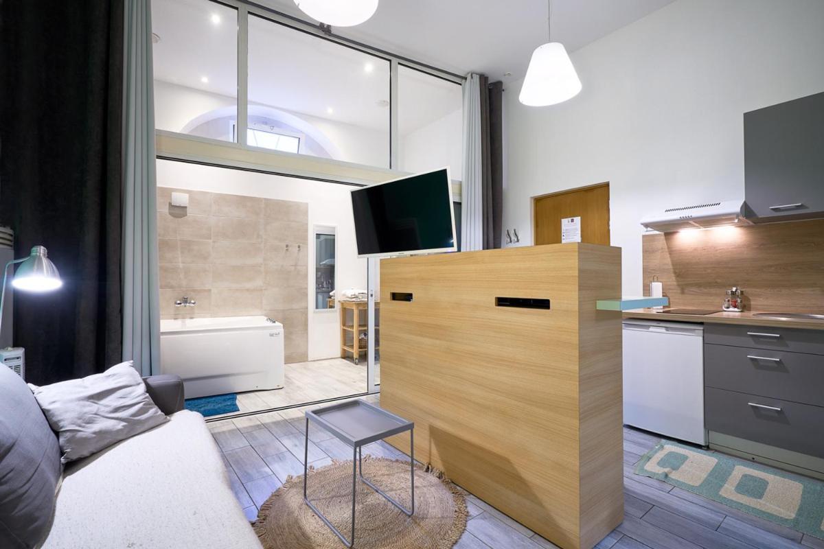 Wellkhome Appartements & Services Bordeaux Exterior photo